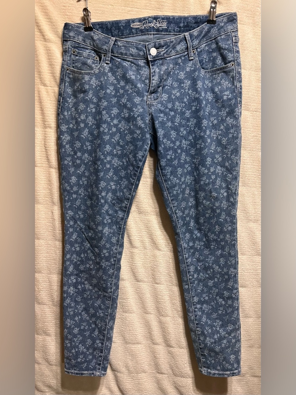 Old Navy Rockstar Faded Floral Skinny Jeans Size 14 Stretch Denim